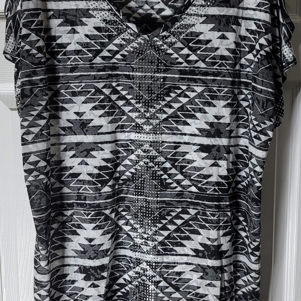 INC International Concepts 2X Embellished Aztec Print V Neck Blouse Black White
